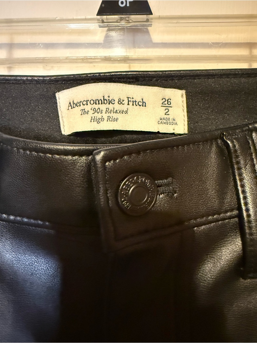 Abercrombie & Fitch The 90s Relaxed High Rise Black Leather Pants Size 26 - Picture 5 of 6